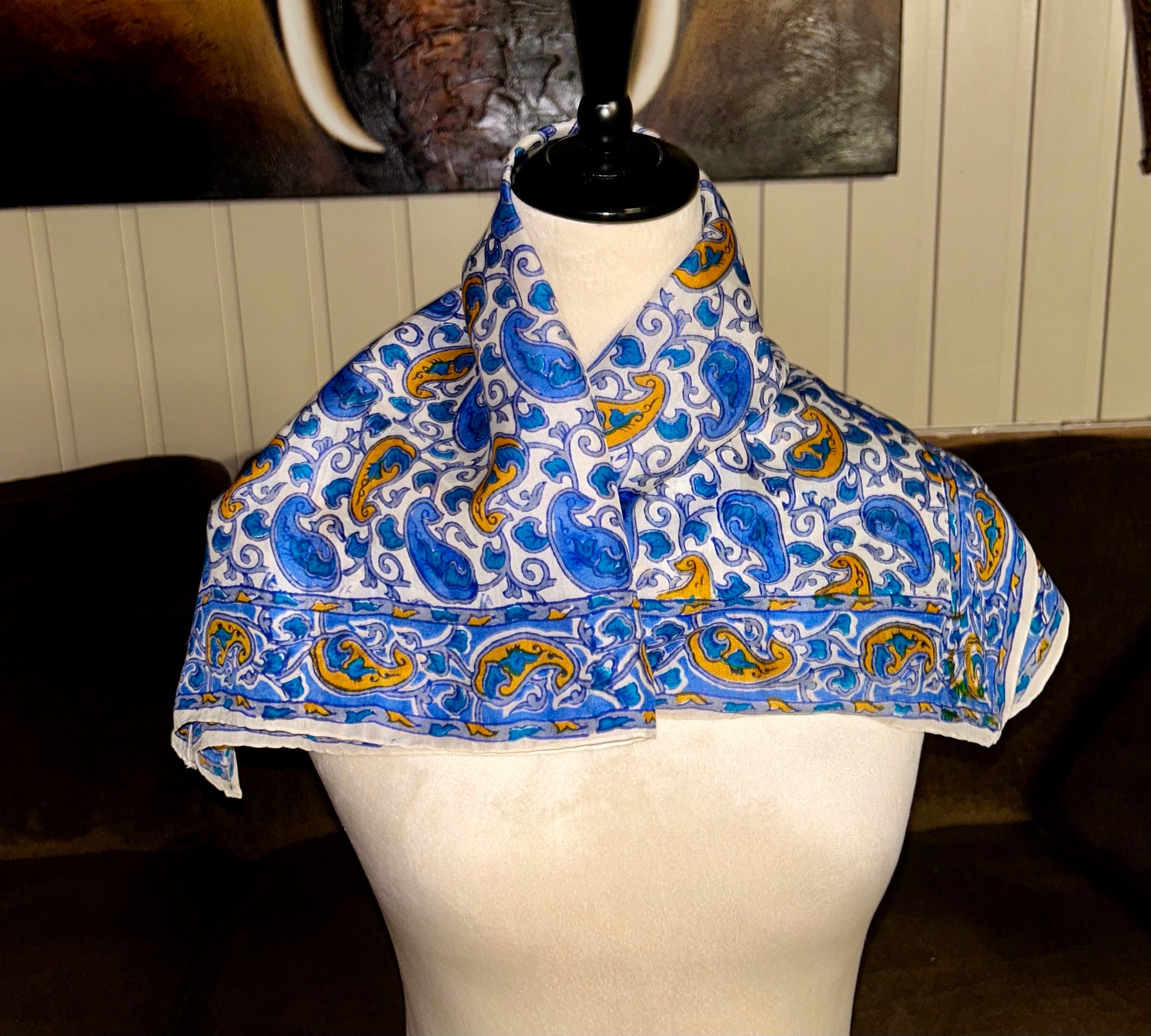 Authentic RARE! Hermes Musee Museum Vintage 90cm Silk Scarf  Very rare vintage Neiman Marcus France silk scarf main image 1