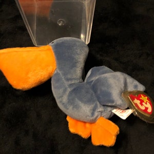 Ty • Scoop • The 'Pelican' • Beanie Baby •  RARE • W/ wrong swing tag • Roary