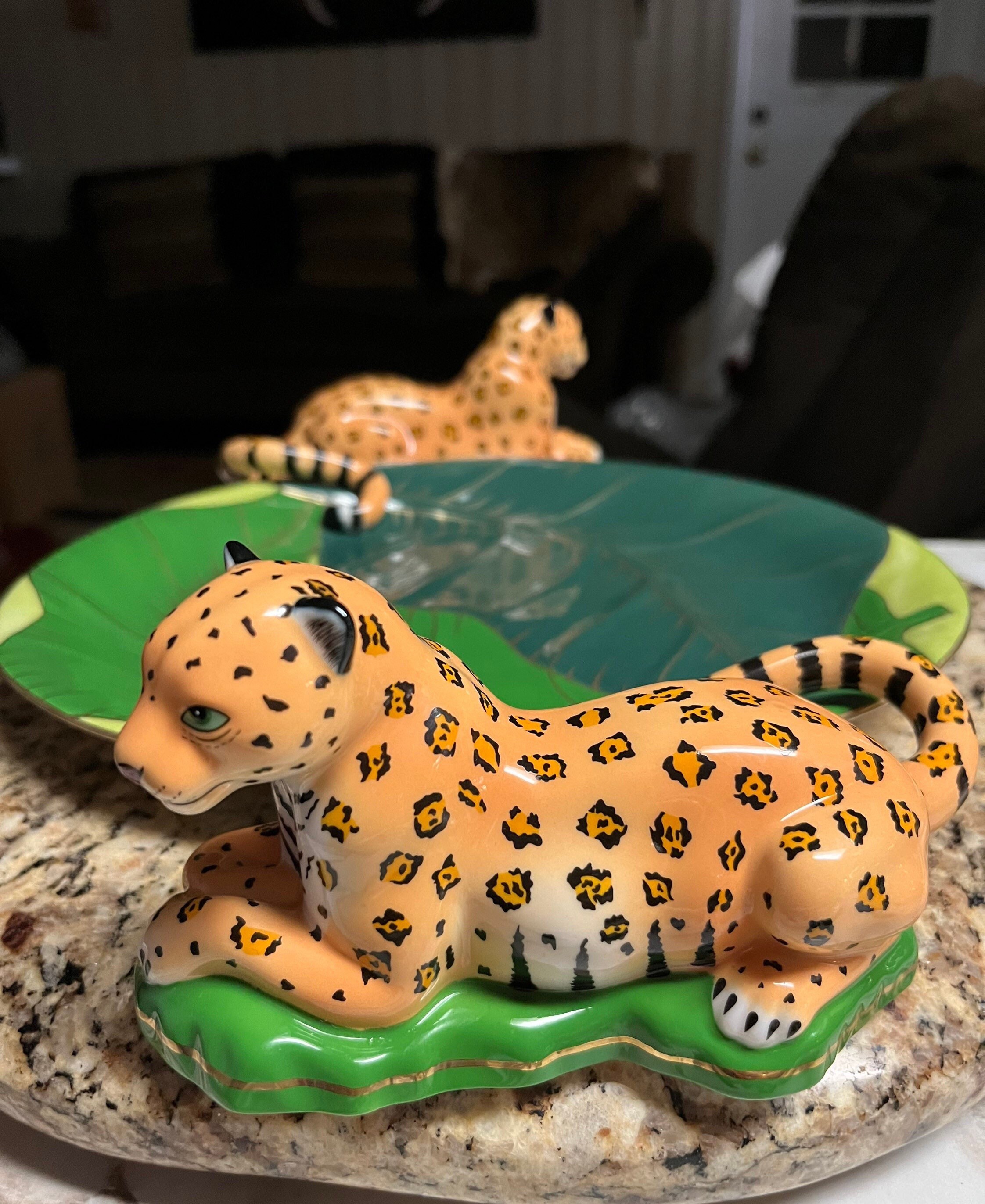 Lynn Chase ~ Vintage ~ Jaguar/ Jungle ~ Green W/ Gold Trim Accents