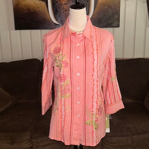 A La Carte • Small • Pink • Floral  • Embroidery • Blouse • New/Tags