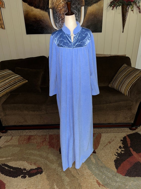 Vtg~”Vanity Fair” Size Medium Plush Robe