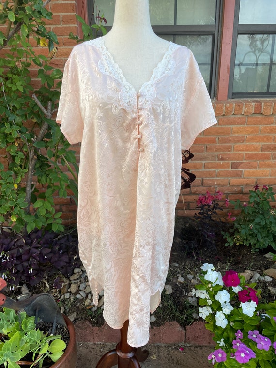 Vintage “Bali” Large Pink Nightgown Gem