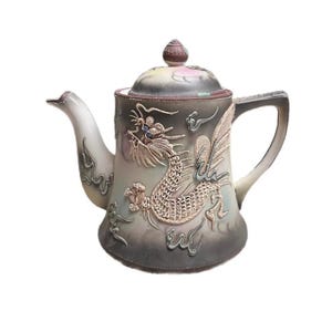 Vintage (1920’s) Japanese Handpainted Dragon Moriage Ceramic Tea Pot