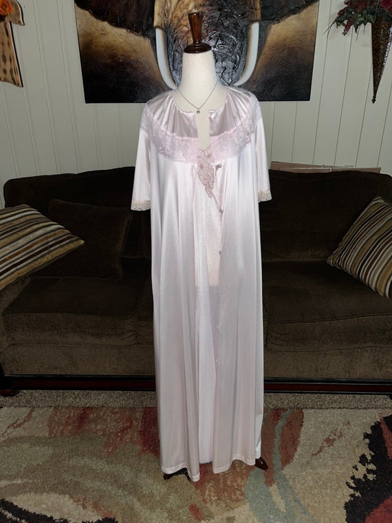 Vanity Fair (1960’s)~ Size Small Nightgown & Robe - image 1