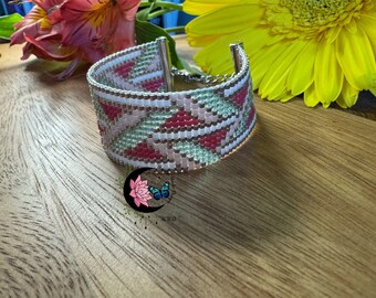 Miyuki Delica Beaded Cuff Bracelet: Geometric Loom Jewelry
