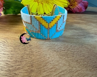 Geometric Beaded Cuff Bracelet: Miyuki Delica Beads, Gold Clasp