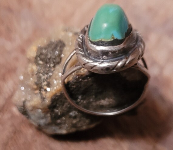 Turquoise and silver ring - image 4