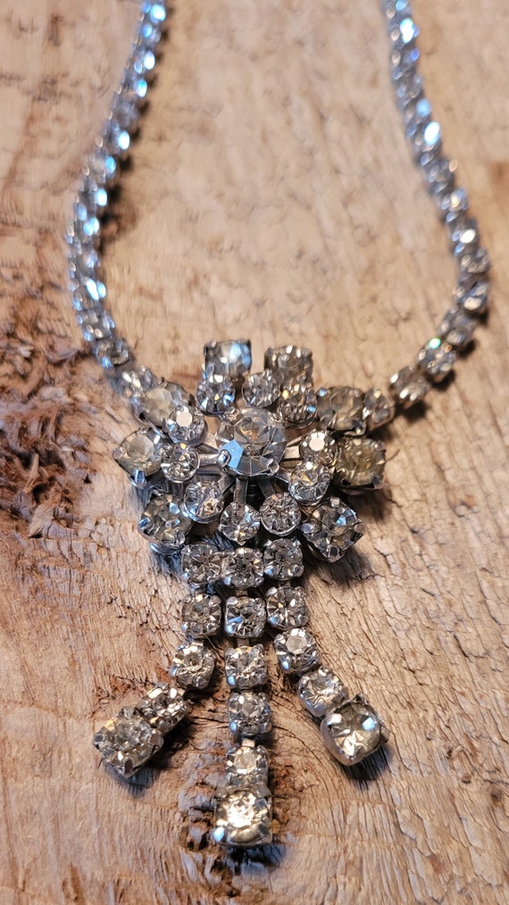 Vintage rhinestone/crystal necklace