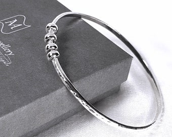 Sterling Silver Bangle Bracelet, Hammered Silver Bangle with Ring Charms, Charm Bracelet, Fidget Jewellery, Birthday Bangle with Charms