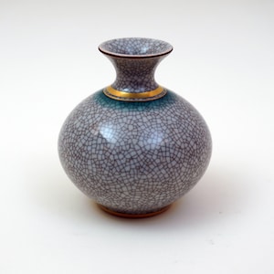 10 x 9 Vintage 1950s ROYAL COPENHAGEN Denmark 459/2353 Small Crackle Vase  Porcelain Decorative Dannish Pottery 60s 70s