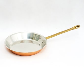 木製ハンドルと真鍮金具付きのヴィンテージ銅製フライパン - Etsy 日本