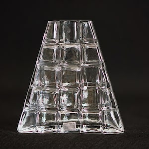 SEA OF SWEDEN Mid Century Modern Flower Vase Stand Crystal Triangle Glass 60s 70s 80s Home Office Decor mcm