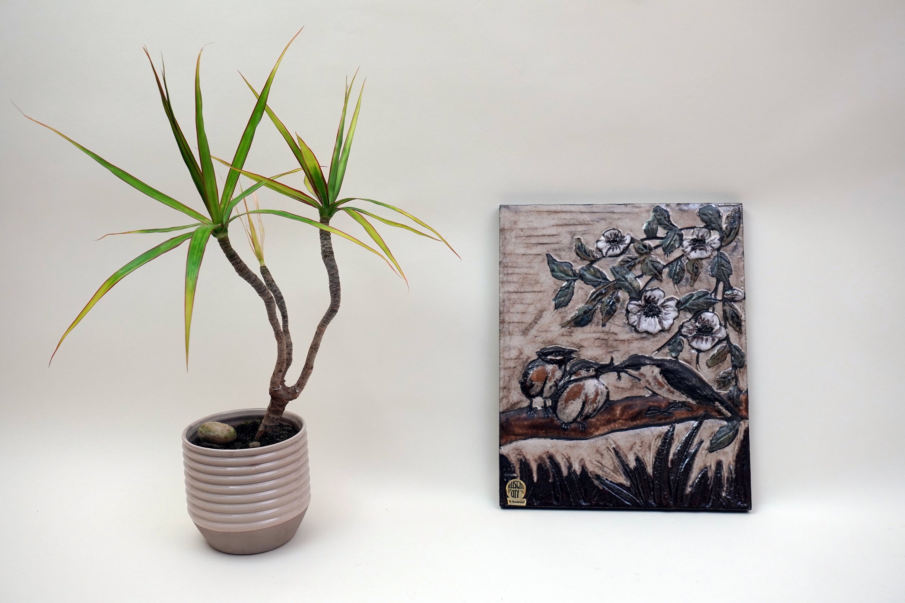 ヴィンテージ RUSCHA ART 陶器タイルプレート：鳥と花、ドイツ製壁掛け
