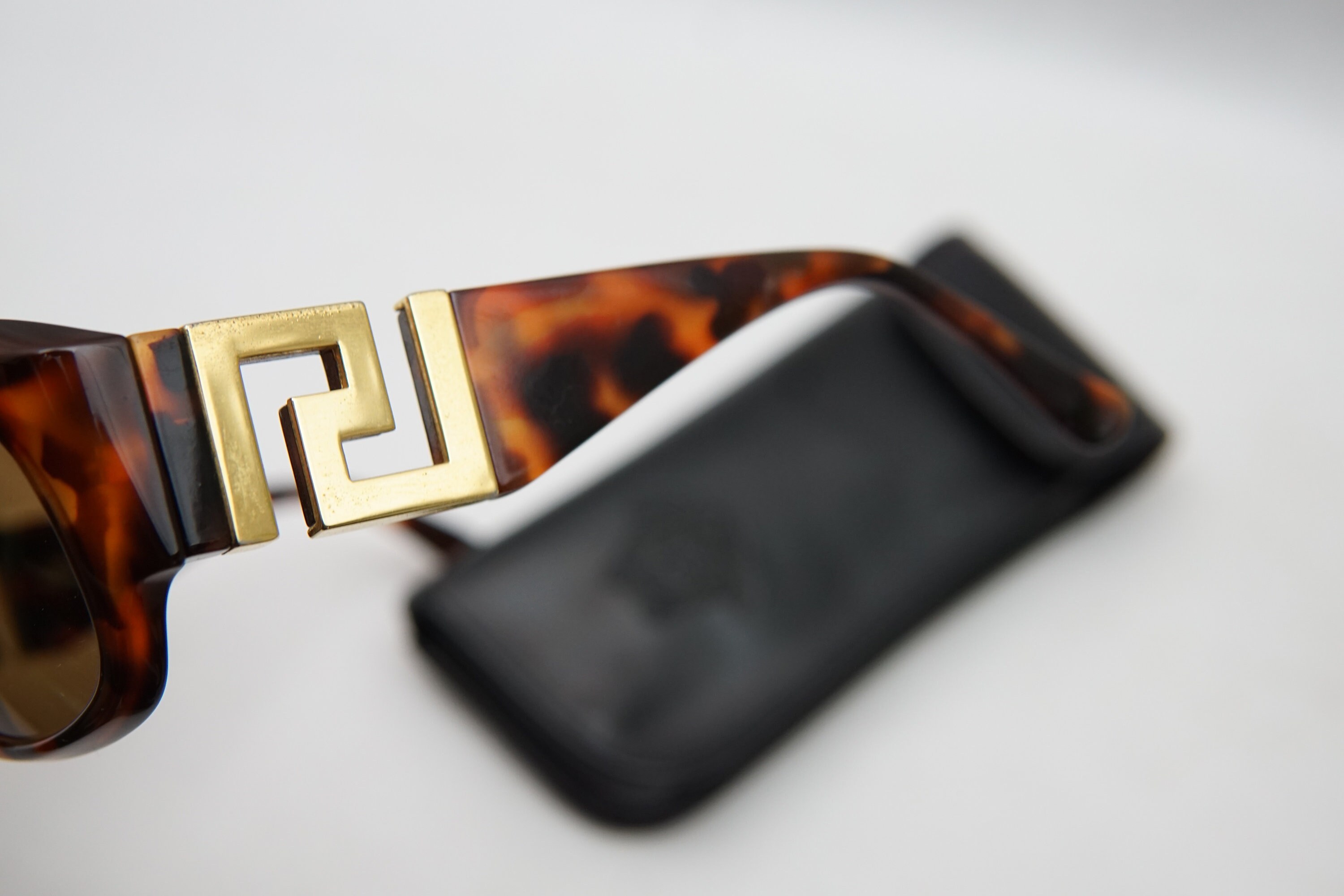 GIANNI VERSACE Mod. T75 Col. 280 Square Gold Greek Sunglasses