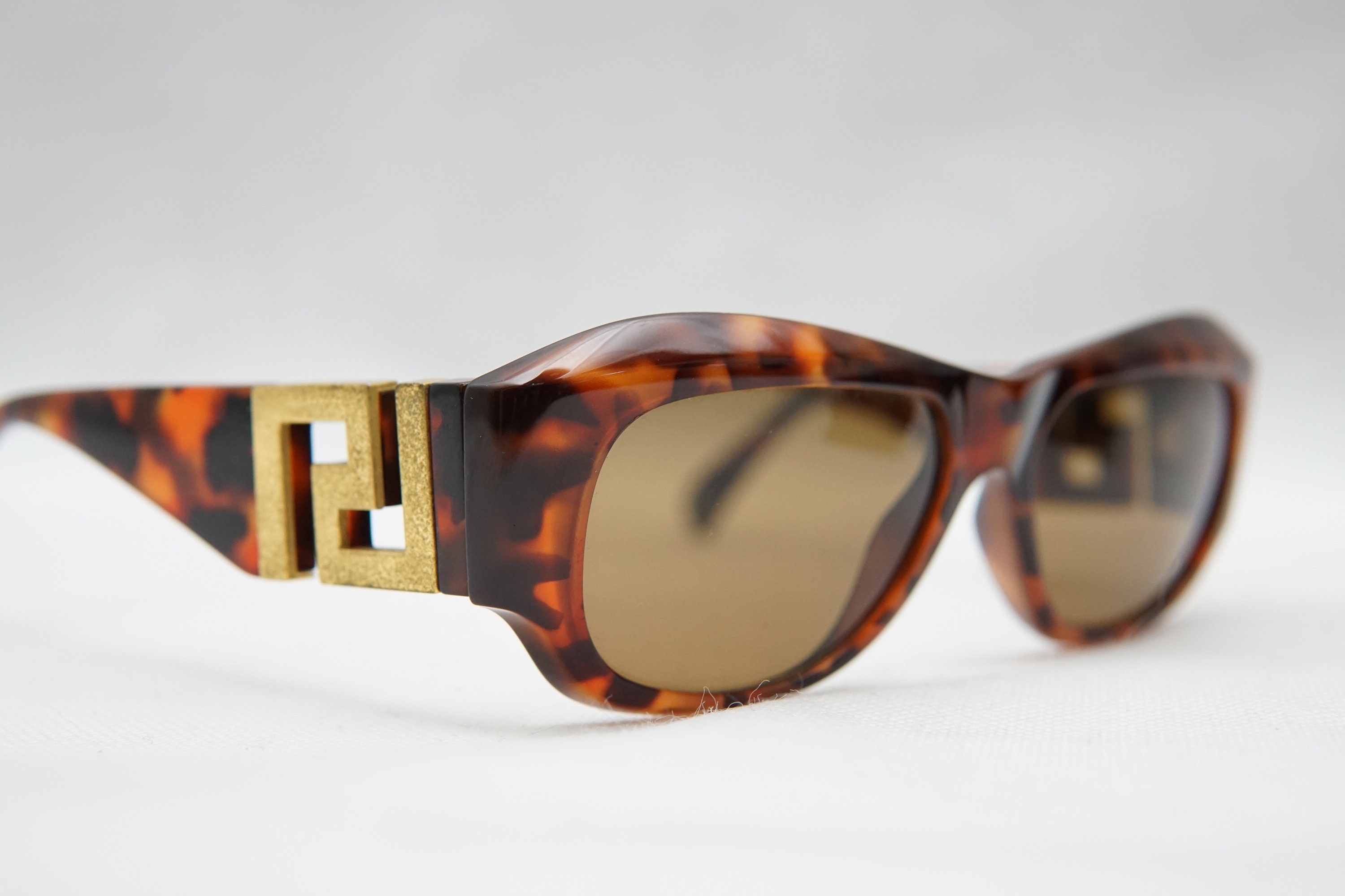 Gianni Versace tortoise sunglasses MOD T75 col 869 Gianni Versace 424 869 – Sammy & Nino main image 4
