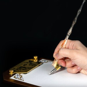 Crayon trempette et plume G - calligraphie encre stylo plume lettres cursives écriture manuscrite cartes cadeaux style vintage scrapbooking carnets crayons artisanat
