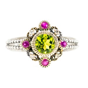 Anillo de plata 925 con rubí y peridoto en racimo de diamantes 18200-3348
