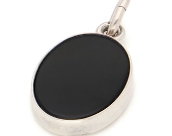 Onyx silver oval-shape pendant 15892-2351