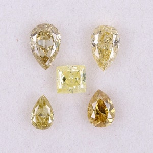 1.11 Carat, 5PCS Lot Natural Loose Diamond 3.18X5.16 mm VS2 To i2 Clarity 100% Genuine Natural Yellow Green Mix Color Pear Princess Shape