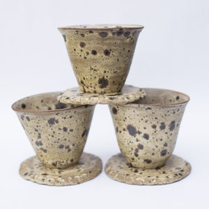 Ceramic coffee dripper • Pour-over