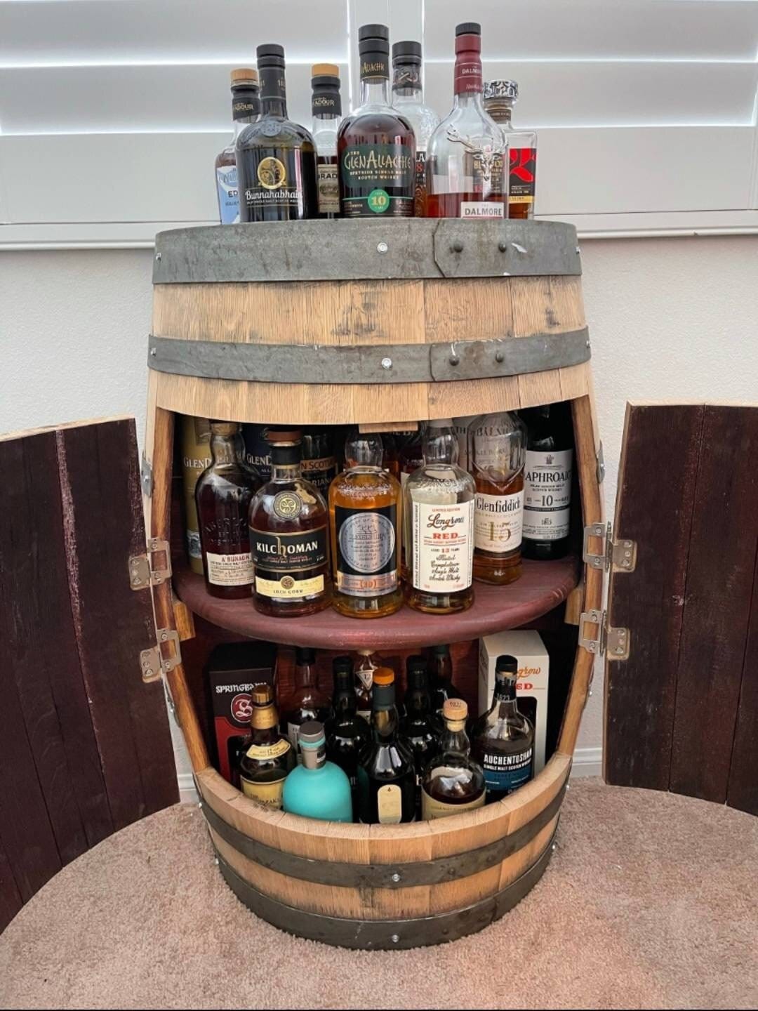 Barn Door Wooden Bar Liquor Cabinet with Lock