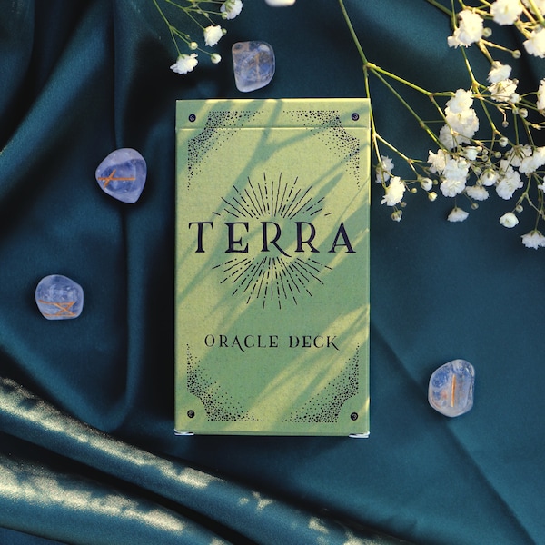 RESTOCKAGE PRÉCOMMANDE Terra Oracle Deck | Deck d'Oracle Animal de 100 cartes | Deck Oracle dessiné à la main