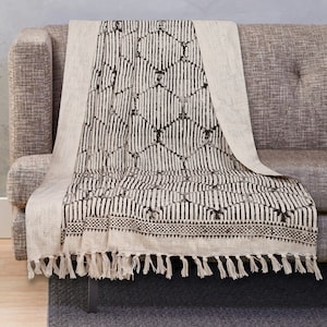 Boho Ethnic Hand Loomed Throw/ Cotton Soft Tassel Blanket/ Handmade Bedding / Housewarming Throw Sofa Cover Throw / Mud cloth bed cover