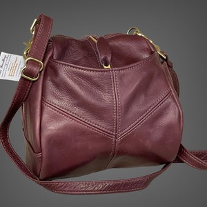 Victoria Leather Soft Leather Medium Crossbody Droplet Handbag Style #130