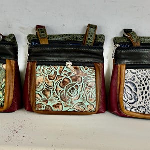 Bolso bandolera pequeño multicolor de piel suave, estilo n.° 120