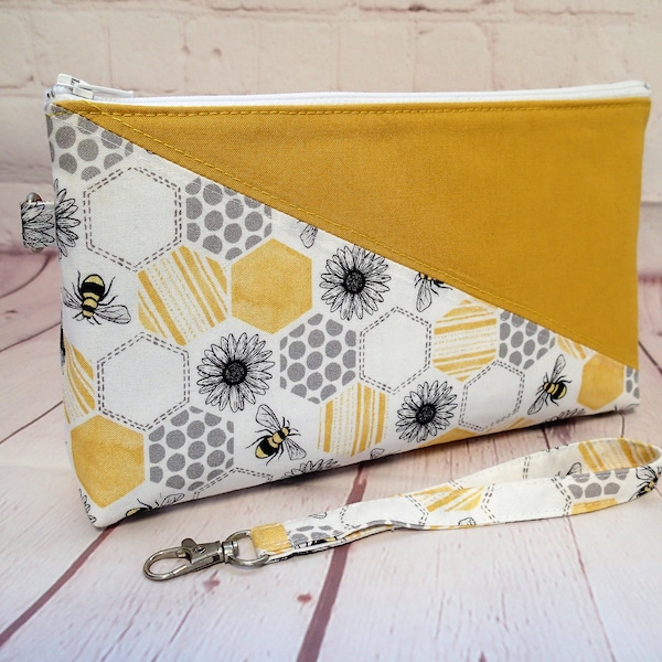 Kent Clutch Bag sewing pattern, wristlet zipper pouch pdf download