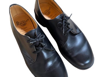 Vintage Doc Martens 3 grommet 1461 UK6.5