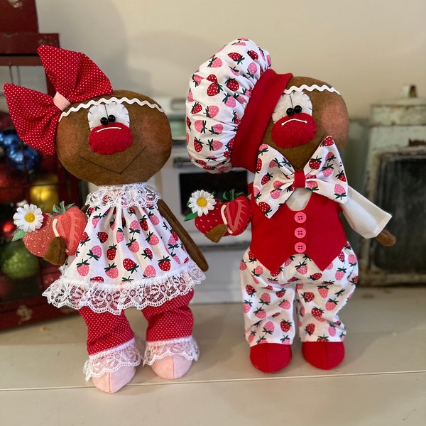 Country prim Strawberry Gingerbread Dolls, Spring Decor