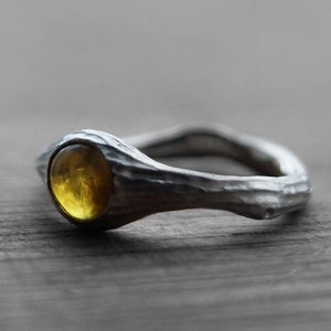 Amber Ring , Baltic Amber Ring, Alternative Engagement Ring, 14K Gold, Forest Ring, Nature Engagement Ring, Nature Inspired