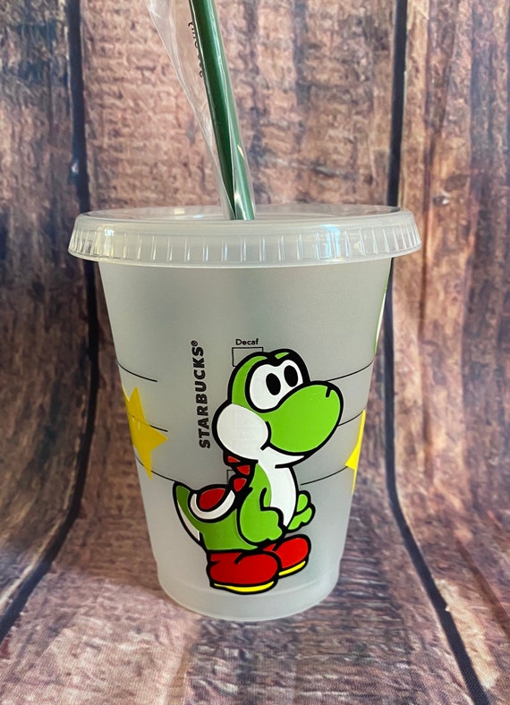 Super Mario 23 oz. Plastic Cup with Straw