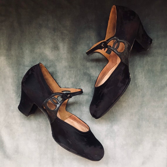 Mary Jane vintage 1920 20's art deco shoes