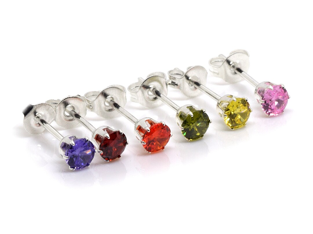 DESIGN - Collana in acciaio inossidabile resistente all'acqua dorata con zirconia cubica arcobaleno e sacchetto regalo
