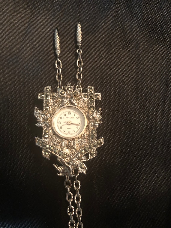 Futura 8692 Cuckoo clock pendant necklace