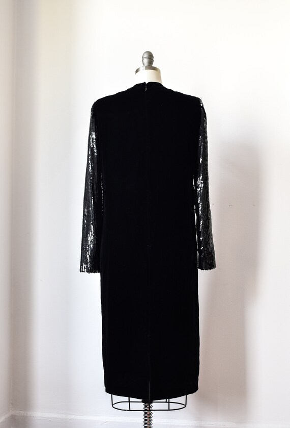 1980's Black Velvet and Sequin Long Sleeved Textu… - image 8