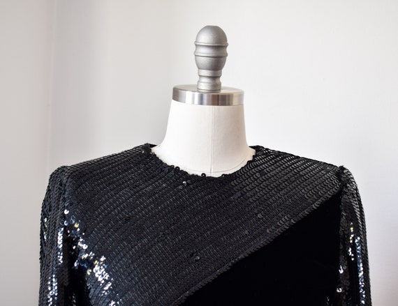 1980's Black Velvet and Sequin Long Sleeved Textu… - image 4