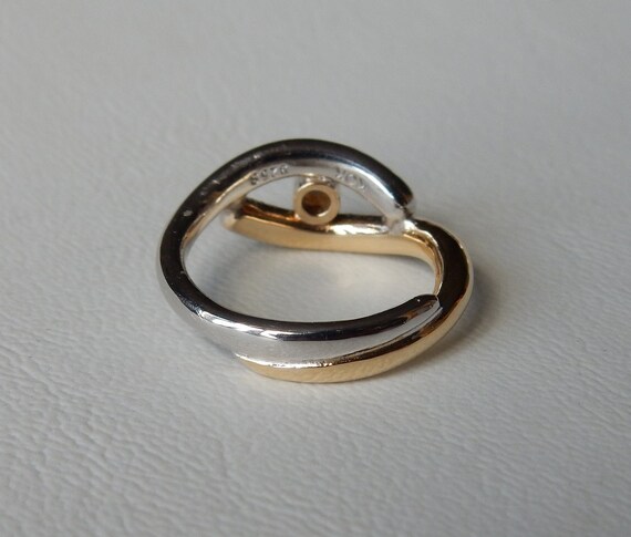 9ct / 9k Gold & Silver Diamond Set Designer Ring. - image 6