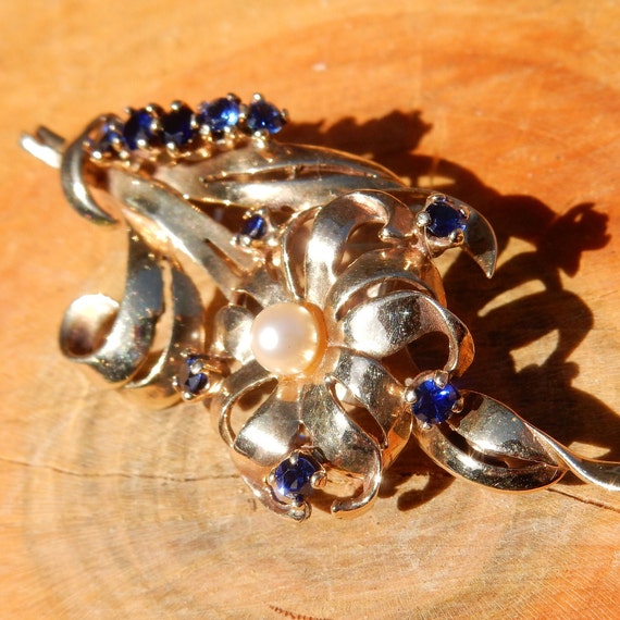 Vintage  9ct / 9k Gold, Sapphire and Pearl Brooch… - image 8