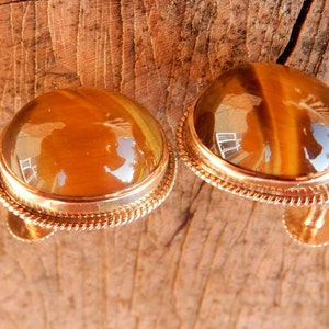 Vintage 9ct / 9k oro tigres ojo tornillo de la espalda accesorios Stud Pendientes.