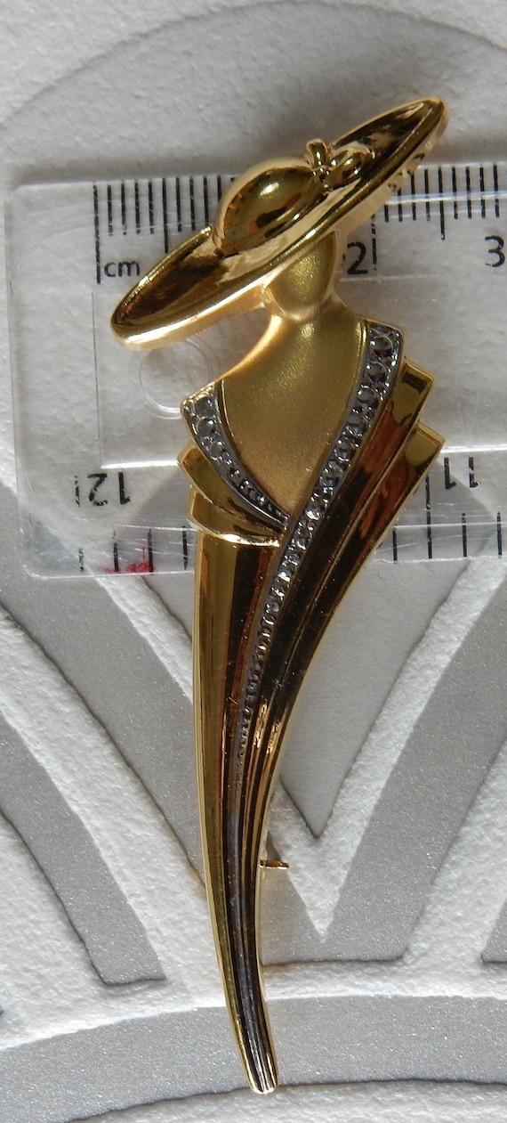 9ct gold best sale brooch