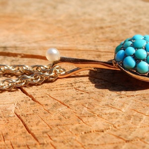 Vintage  Edwardian  9ct / 9k  Red Gold  Turquoise (33)  Dome Pendant on 9ct Chain.