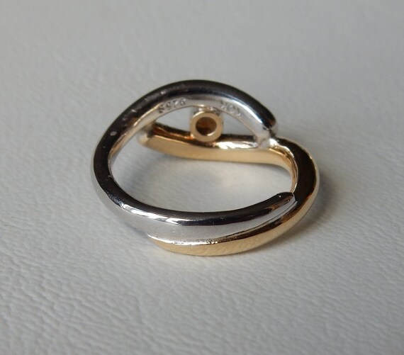 9ct / 9k Gold & Silver Diamond Set Designer Ring. - image 10