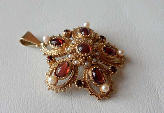 Vintage 9ct / 9k Gold Garnet & Pearl 1970s Pendan… - image 9