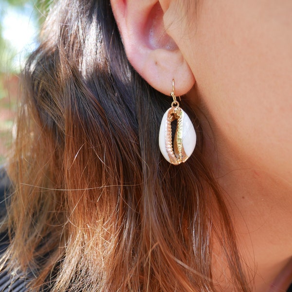 Golden dangling cowrie shell earrings, Made in France