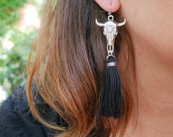 Boucles d'oreilles bohèmes tête de Buffle et pompon, Made in France