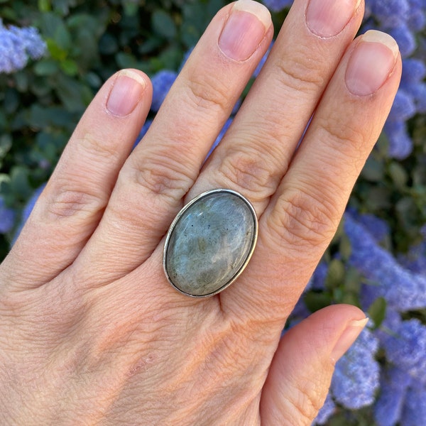 Bague réglable Pierre ovale en Labradorite naturelle, Made in France