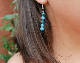 Dangling earrings in natural Apatite, Made in France